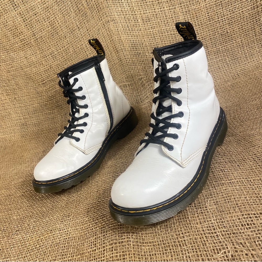 Dr. Marten Boots Zavala White Patent Leather  Size 5
